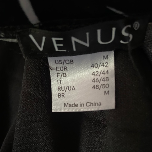 Venus Strapless Culotte Jumpsuit NWOT - Picture 3 of 3